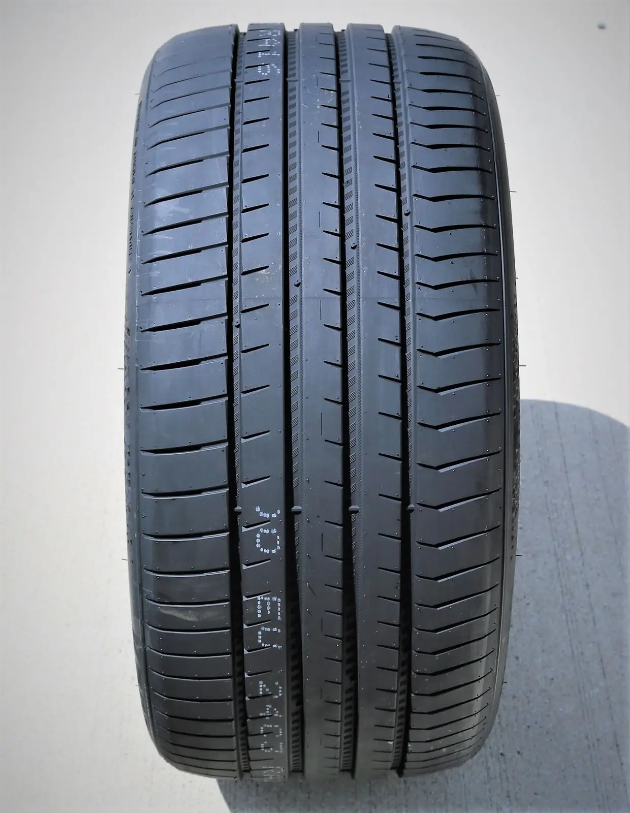 CA100 タイヤ＋ホイール 215/55R/17 タイヤ・17インチ (215/55R17) 1本取付工賃込み価格・1.075万円