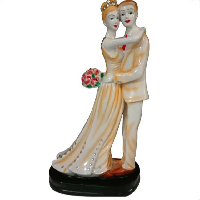 Customized wings Elegant Wonderful Design Cardinal Holly Angel Statue Polyresin High Quality Gifts Home Decor Resin Figurine