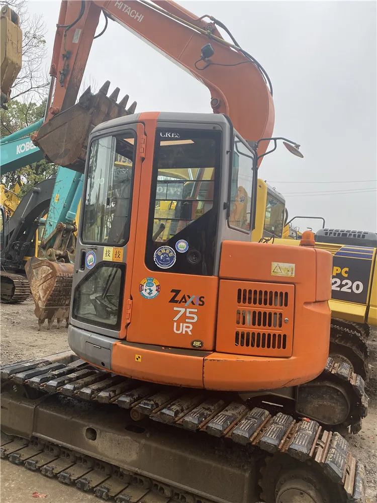 小物 (^^) 2004-年HITACHI ZX75US-A 小型挖掘机- CoMacPro
