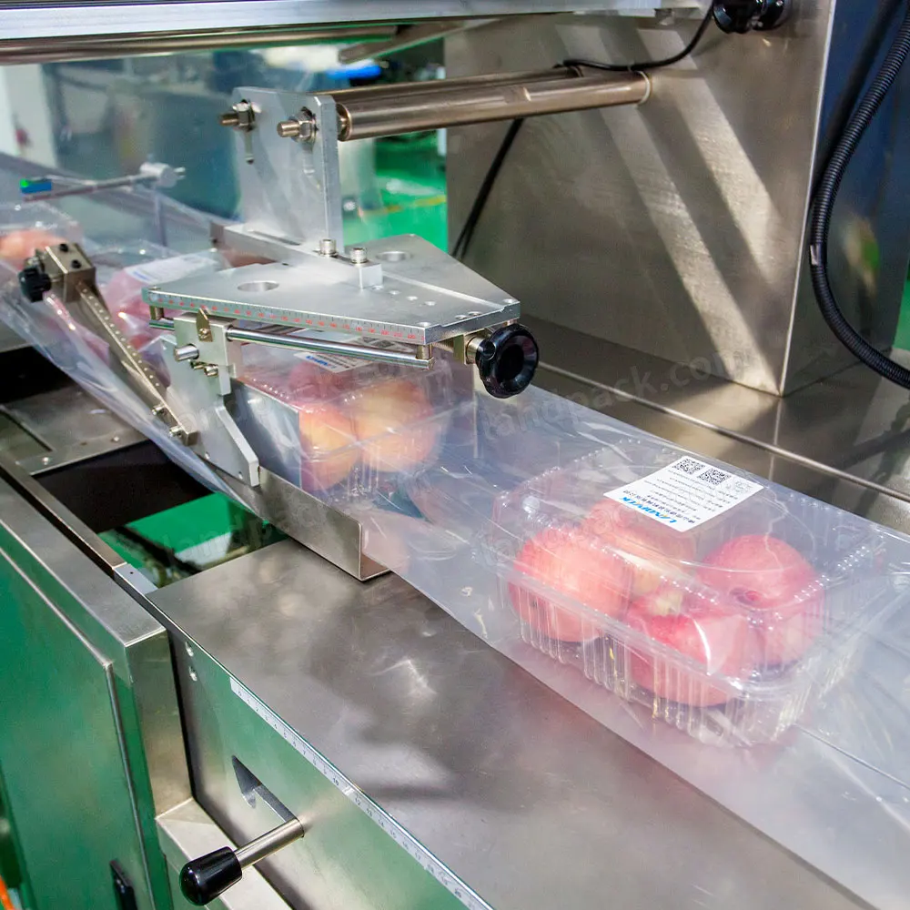 Fully Automatic Reciprocating Flow Pack Machine for Tomatoes Strawberries Fruits in Boxes Food Packaging with Labeling Function