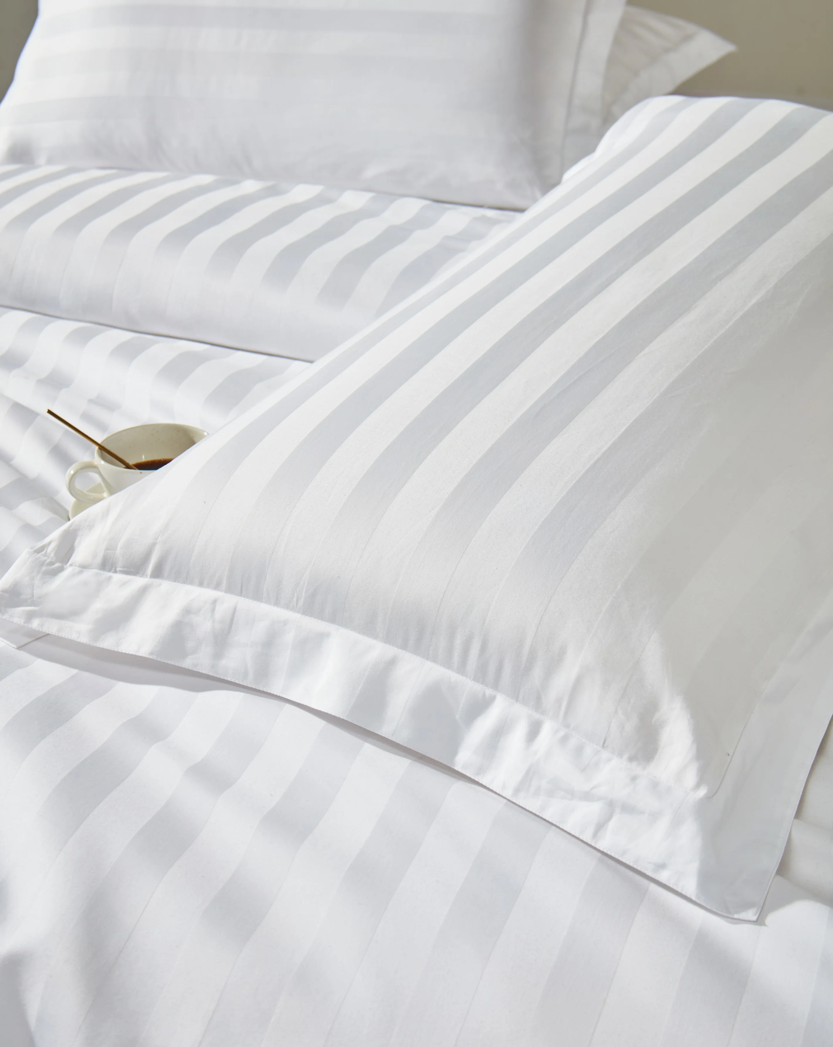 5 Star Hotel 100% Cotton Mutli Piece Hotel Bedding Set Embroidered ...