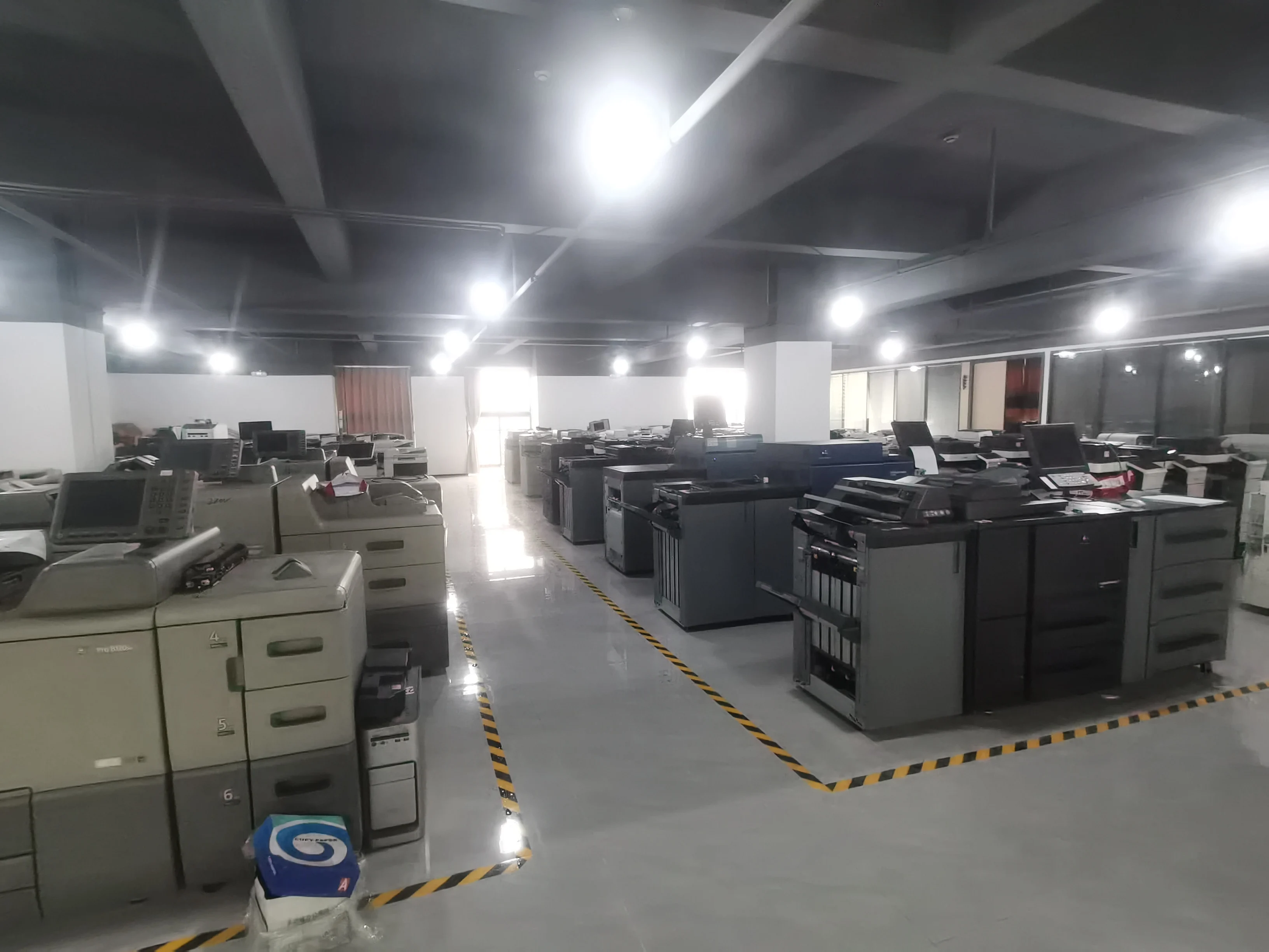 Shenzhen Yuwei Office Equipment Co., Ltd. 2