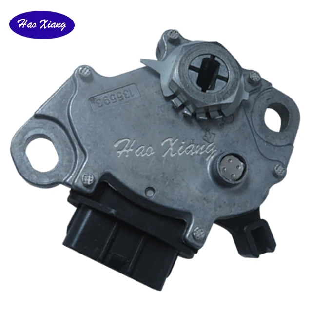 High Quality Auto Neutral Safety Switch OEM 135593 for