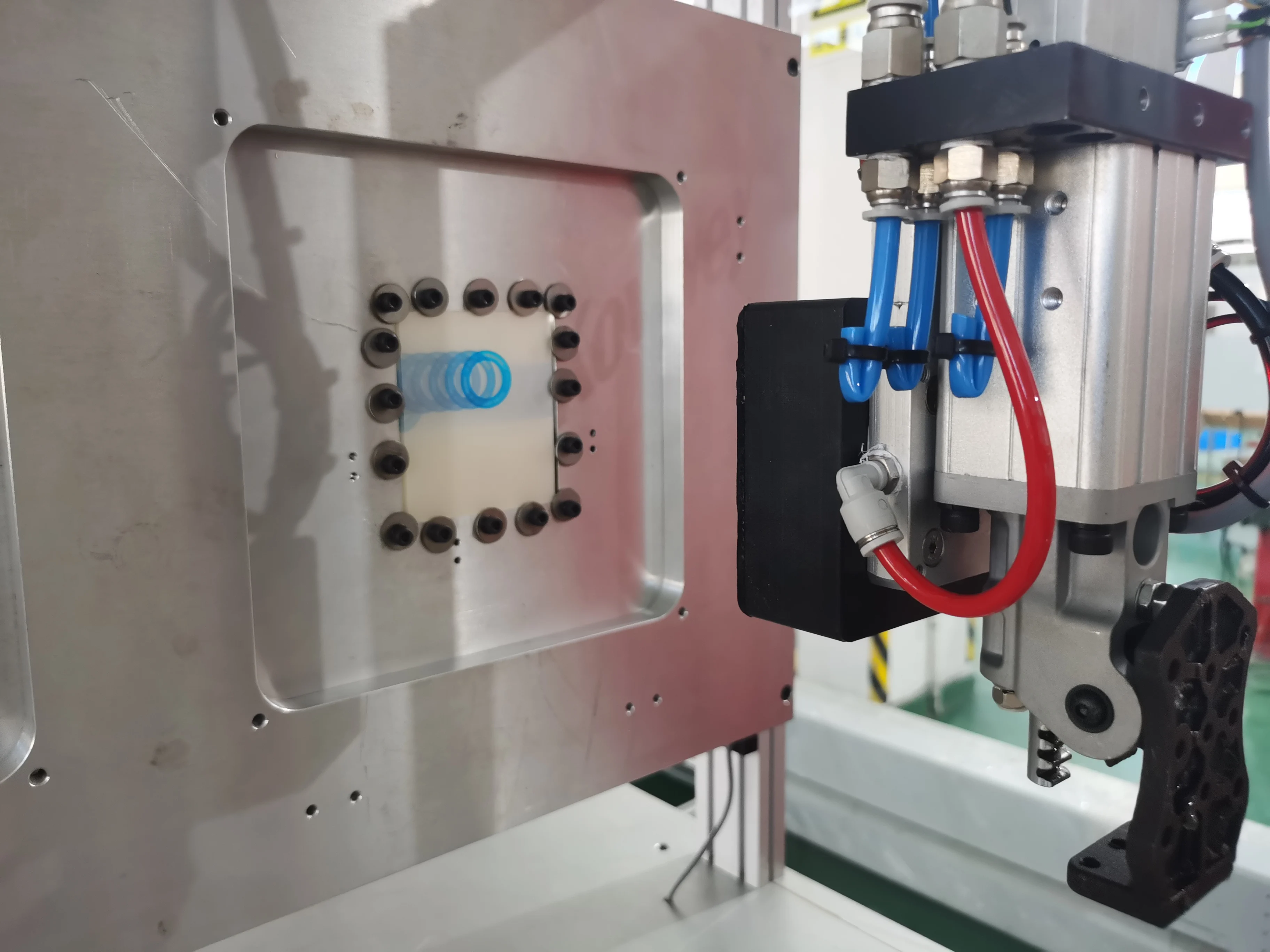 IML Robot for Yogurt Cup in Mould Labelling Robots for Plastic Packaging IML Bucket Paint Robot Top Entry