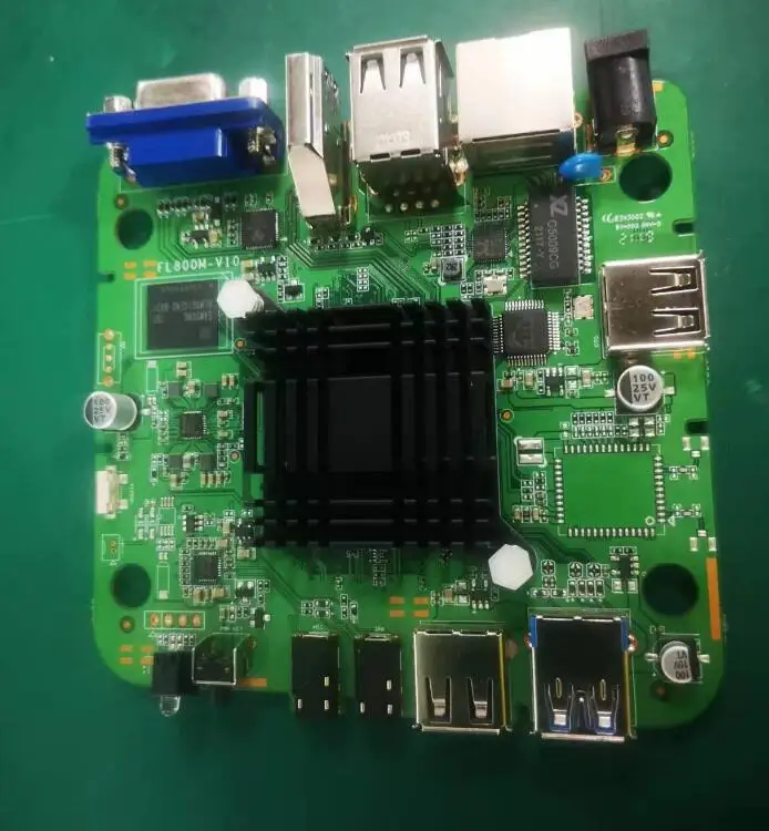 y Hot Selling SHARE Motherboard Mini Computer PC I3 8th Gen