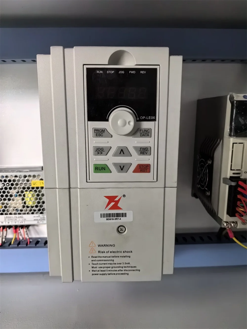 Новый дизайн Cnc 4040 формы маршрутизатор 3 оси 6060 cnc Плесень металлическая гравировальная машина