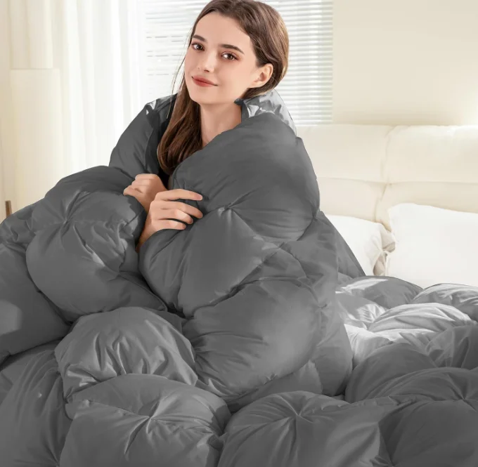 Fluffy Twist Design Down Comforter