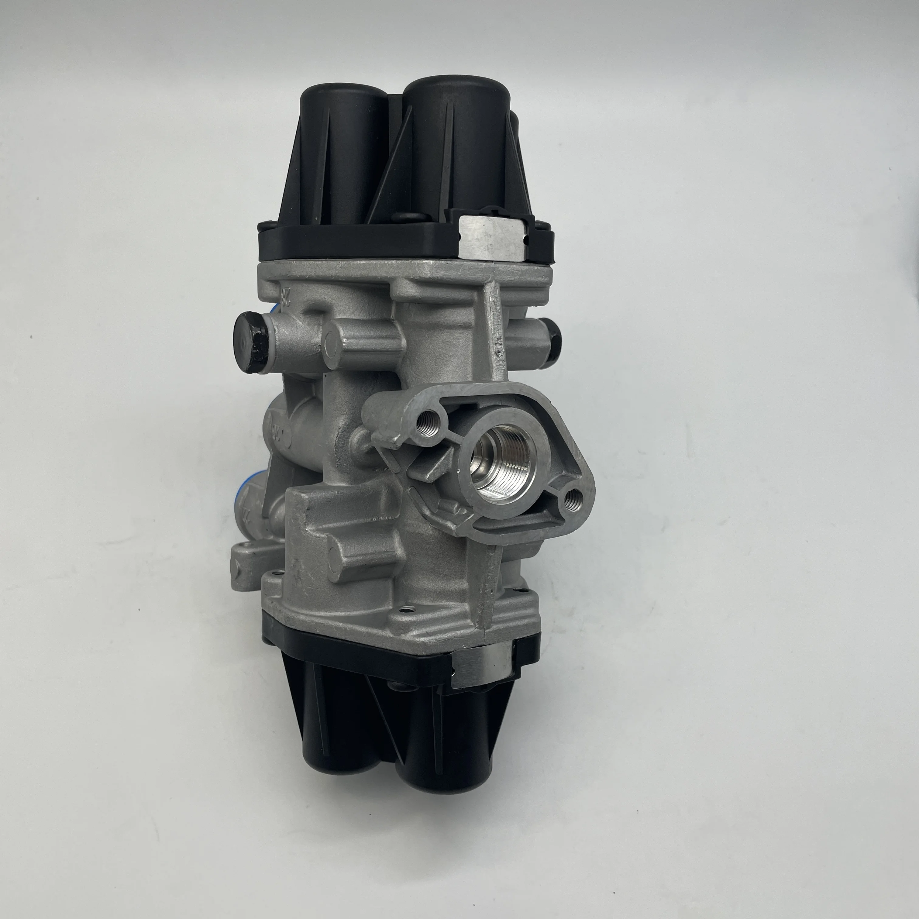 Protection Air Brake Valve Protection Valve 9347050020/9347050030 for MB Truck Spare Parts Protection Air Brake Valve