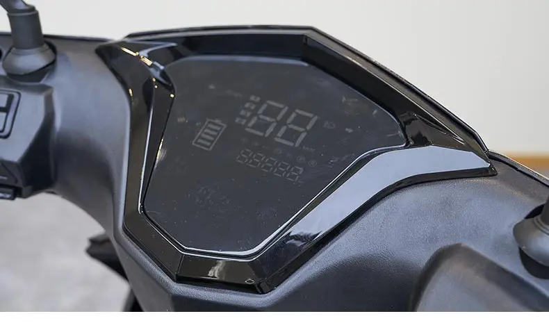 CKD EEC 10inch the Newest Electric Motorcycle 600/800W 50km/h Automatic Speed Electric Motorcycle