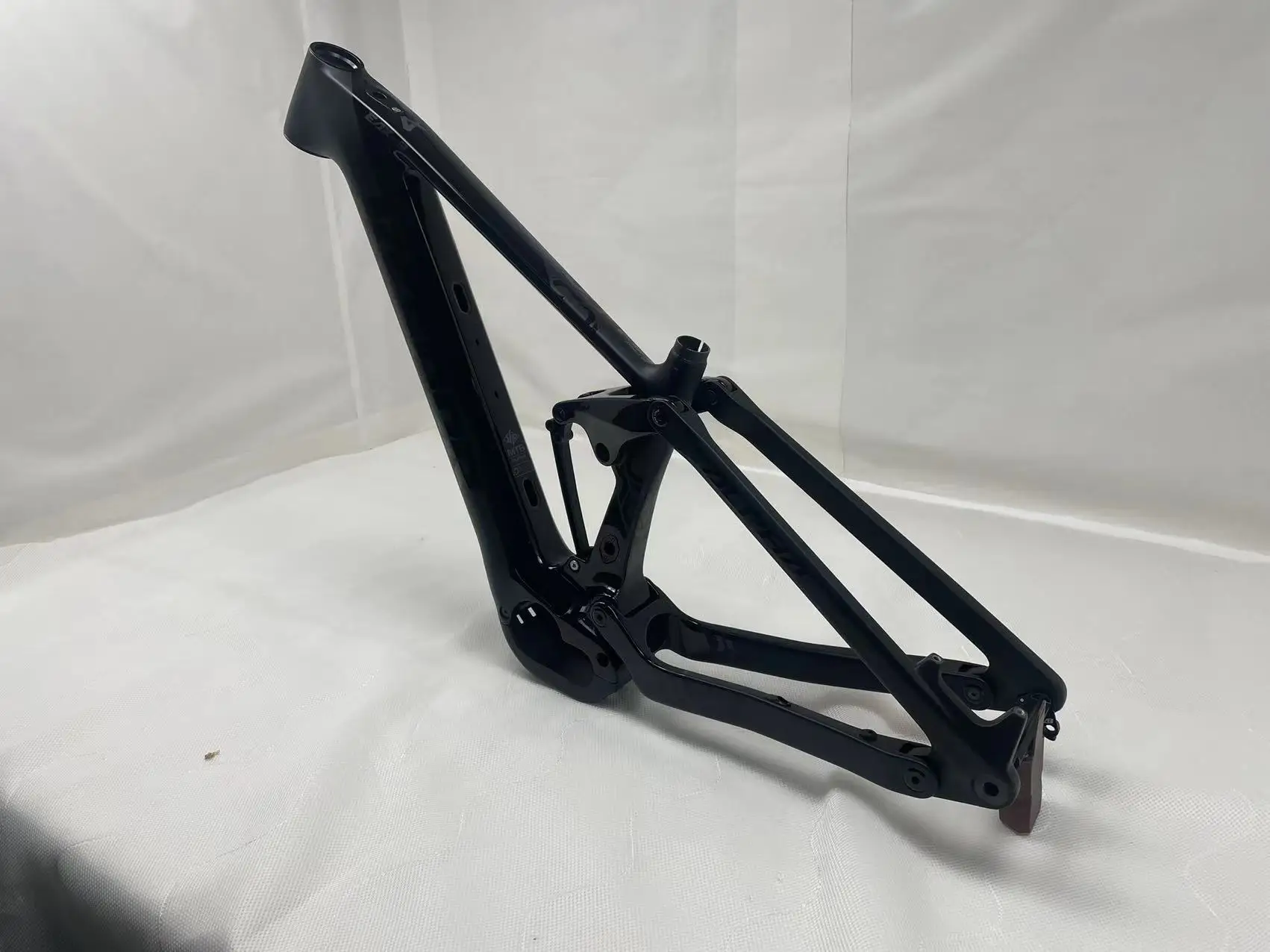 Новейшие товары с логотипом на заказ, легкая карбоновая фоторамка 29ER с bafang M820 740 WH 410 WH