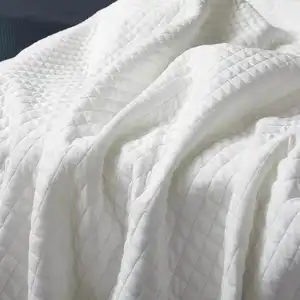 Waterproof Anti-Allergy Quilted Air Layer Fabric Mattress Protector Knitted Bed Cover Hospital & Home Use  Plain Style