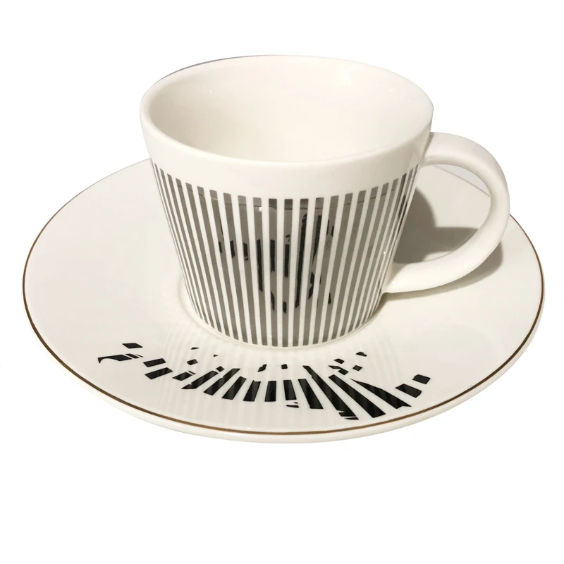 Funny Design Dynamic 3D Reflection Animal Mirror Gift Set Ceramic Coffee Tea Cups Set With Saucer
