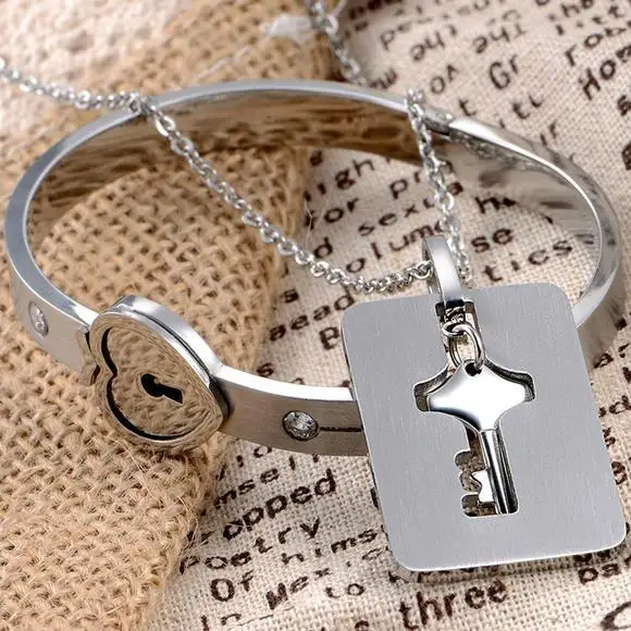Couples Jewelry Heart Lock Bracelet Key Necklace Set Silver/Black