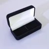 Caja de clip de corbata de terciopelo