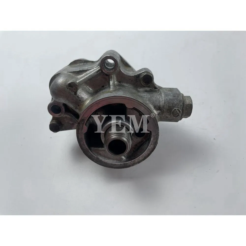 3KC1 Oil Pump for Isuzu Excavator High Quality