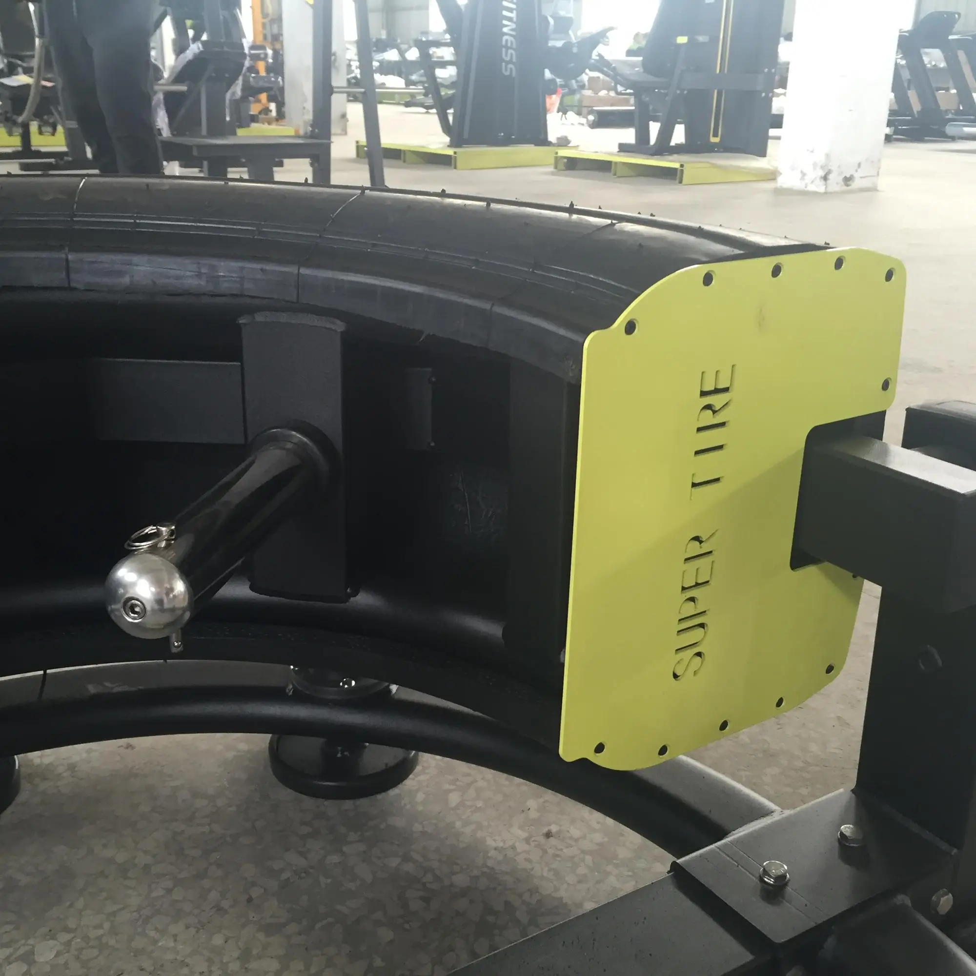 MND Commercial Fitness Rolling Flip Tyre Trainer - 44KG