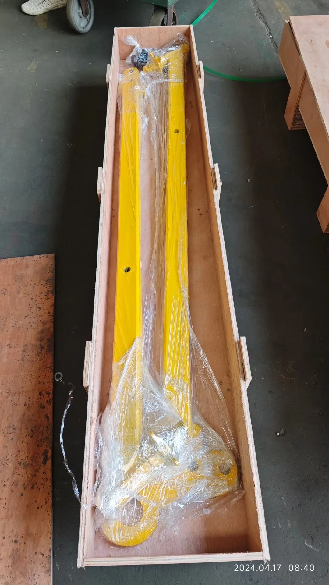 ISO Shipping Container Lifter Jack Tool with Rubber Wheels