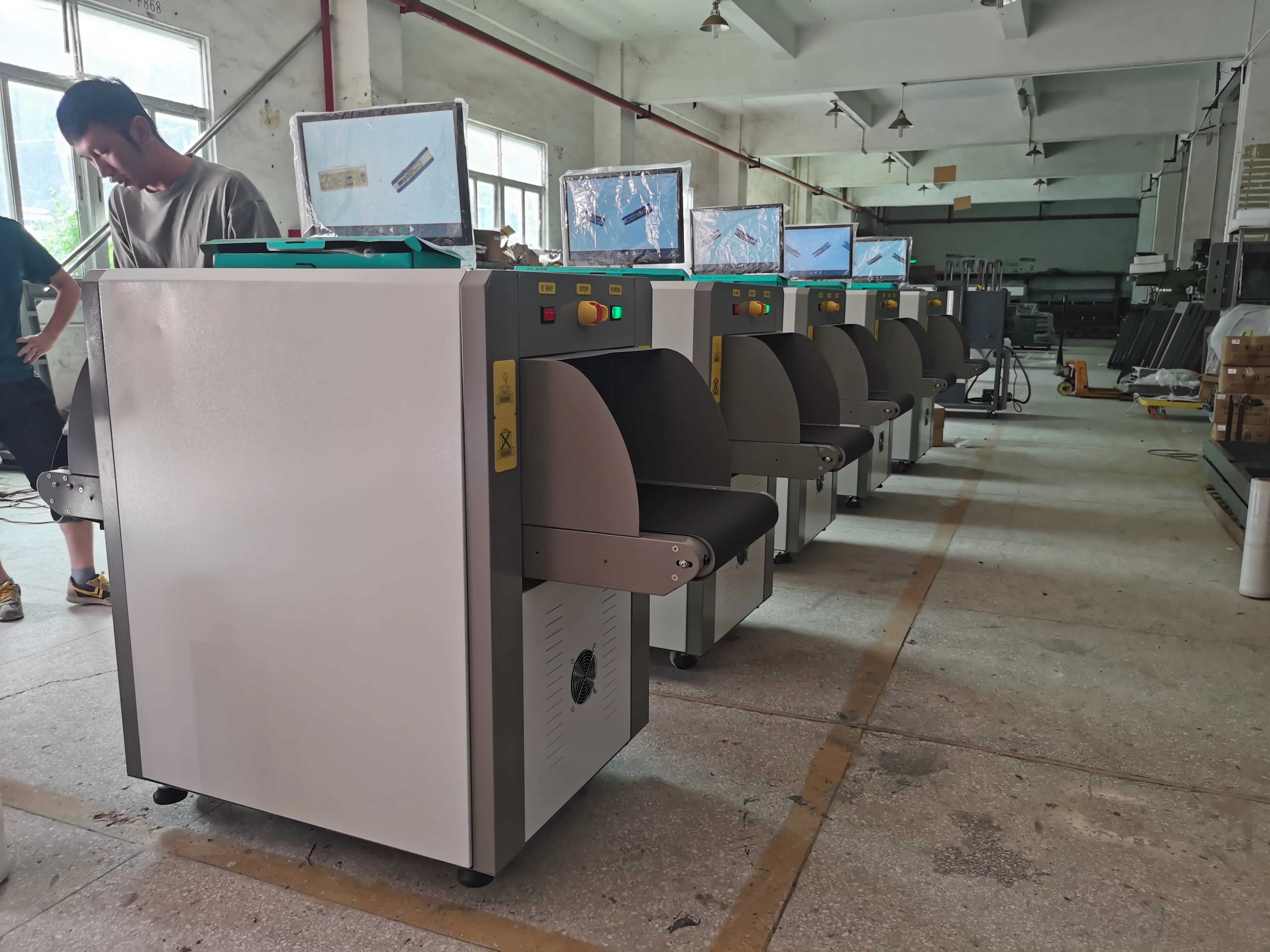 2023 Hotel Shopping Mall Use Xray Security Guard Equipment X Ray ...