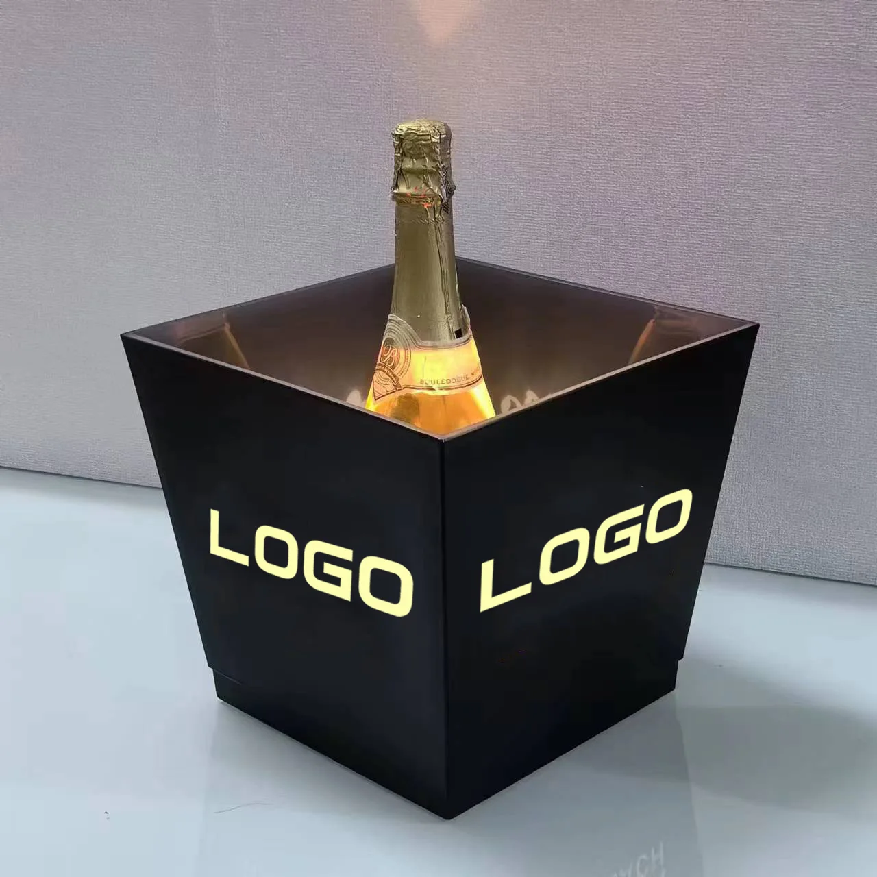 Luminous ice bucket plastic large ice wine frame led champagne bucket luminous beer bucket bar for night club