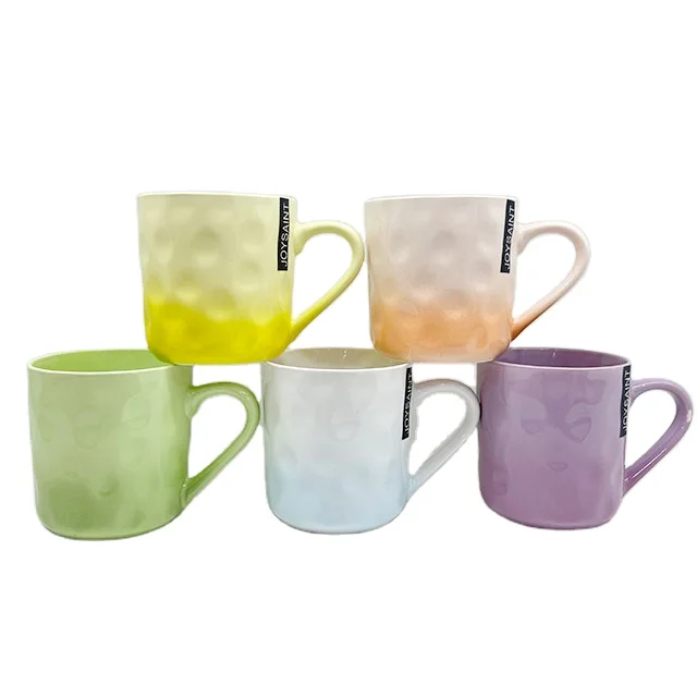 Gradient color glaze embossed design coffee gift mug