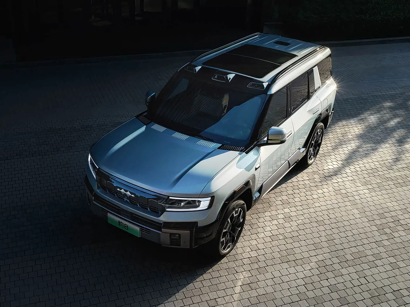 2025 Leopard 8 Luxury 6-Seat Edition Plug-In Hybrid EV SUV Left ...