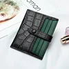 Noir + vert olive