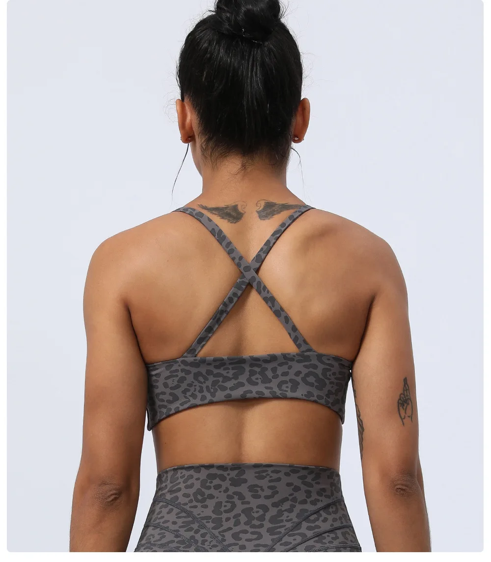 product new style leopard print yoga gym wear for women with twist and beautiful back fitness underwear outdoor running yoga sports bra-63