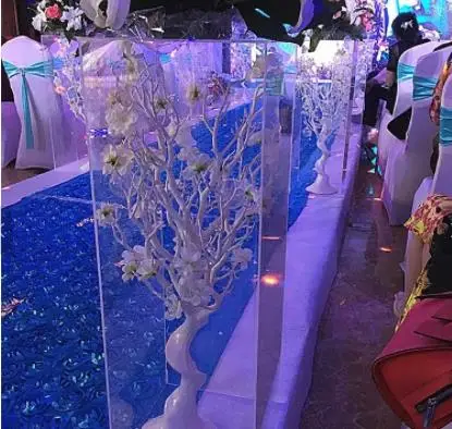 Model Clear Acrylic Square Floral Display Stand Pedestal Plinth Stand for Wedding Event Stand Decoration