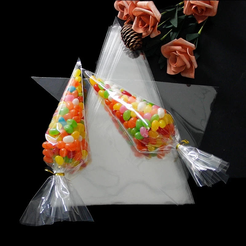 DEBEME 100 pièces Sachet à Bonbon OPP Transparent de Cellophane Triangulaire avec Cravates Twist pour Candy Bar Mariage Anniversaire Noël Partie 