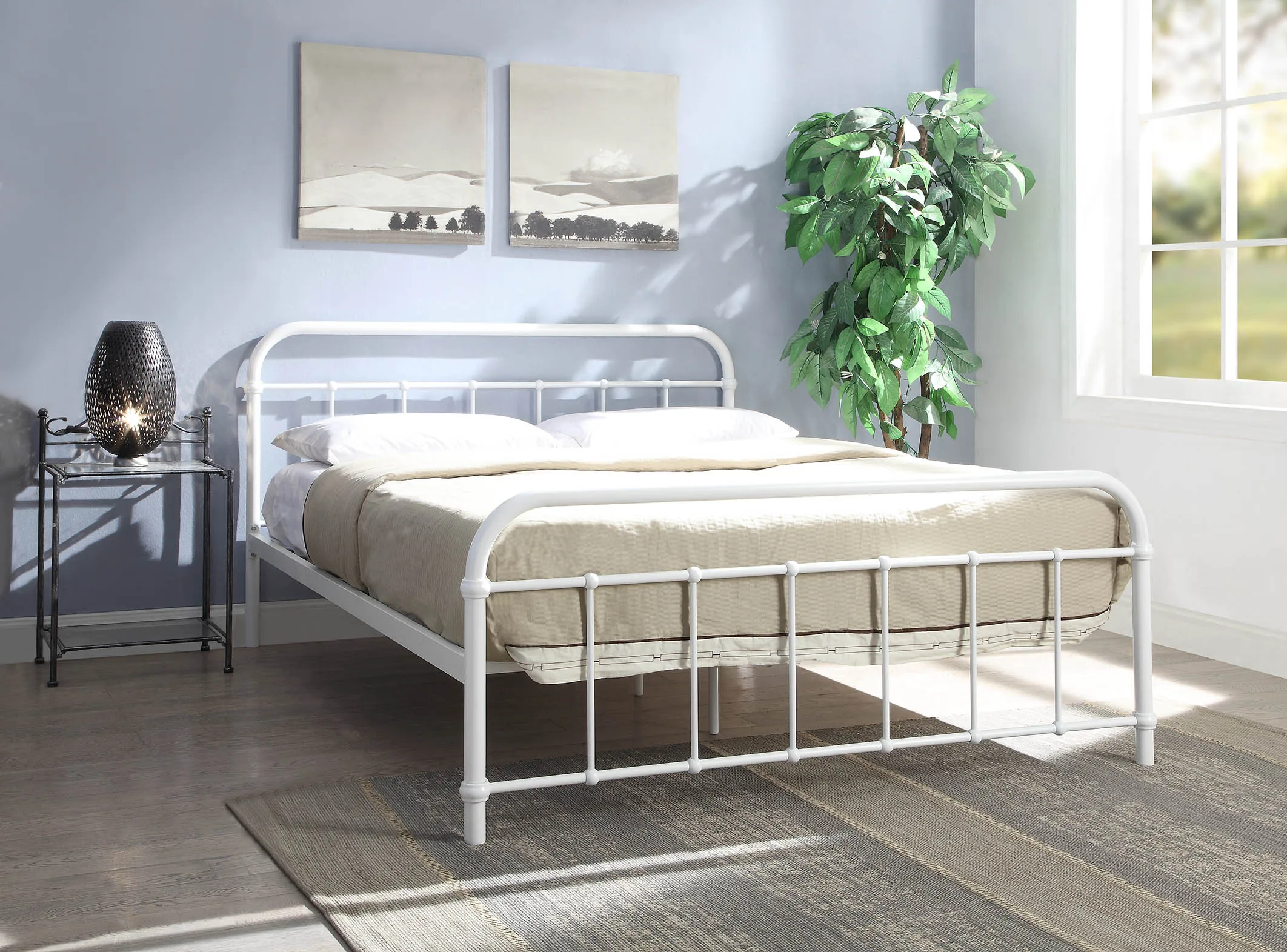 Wholesales Simple Design Wrought Iron Platform Bed King Size Copper Brush Metal Bed Frames
