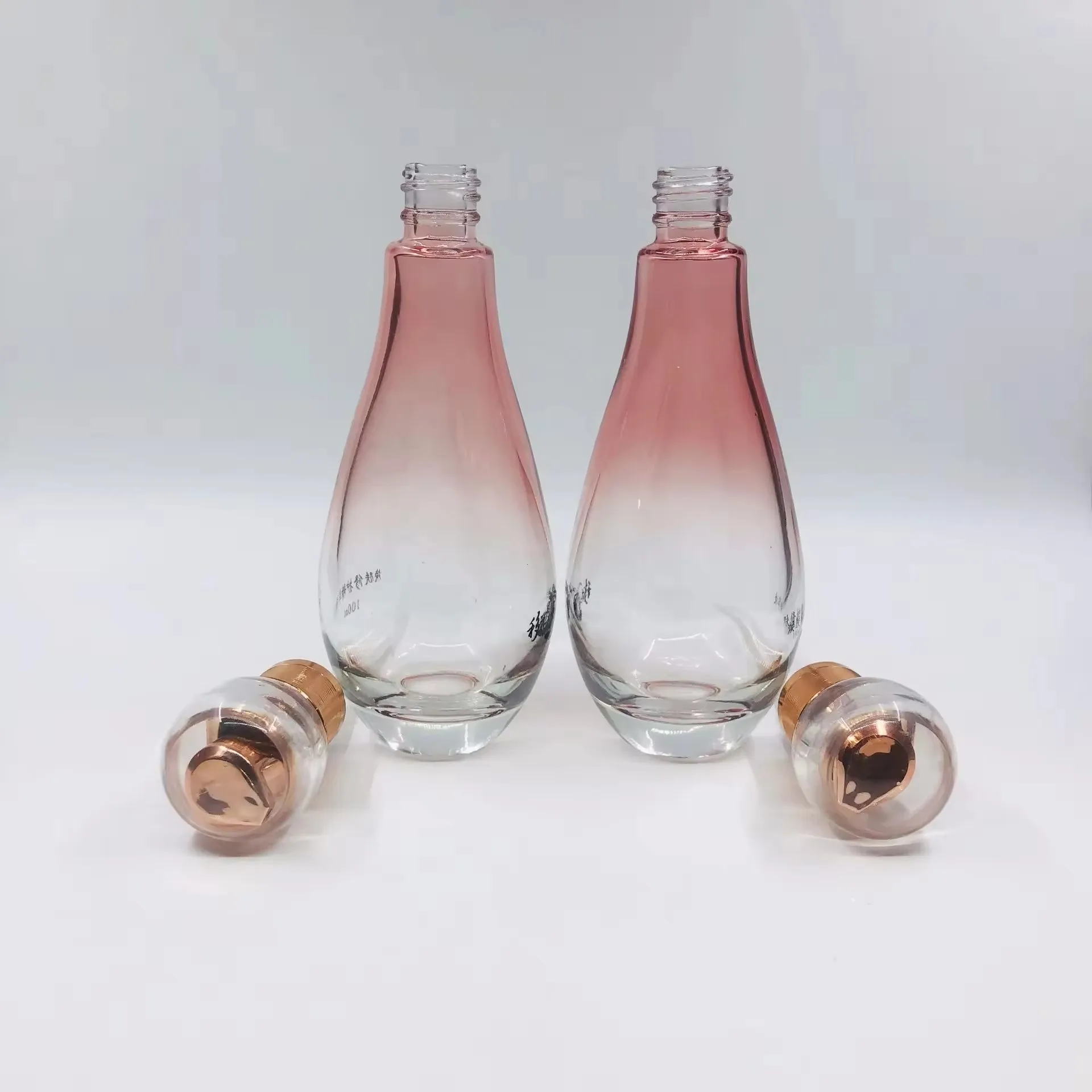 Oem custom 30g50g60ml100ml150ml lotion toner cream serum glass bottle luxury irregular  cosmetic skincare packaging factory