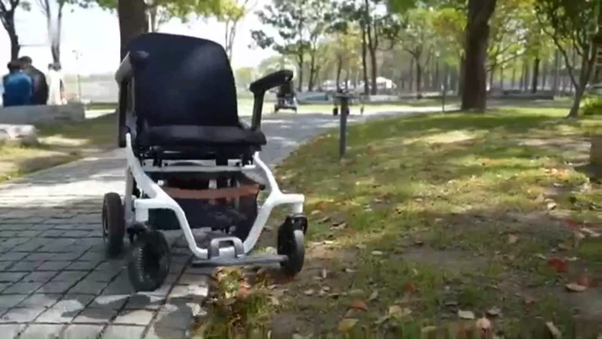 Smart Automatic Folding Lightweight Aluminium Frame Electric Wheelchair ...