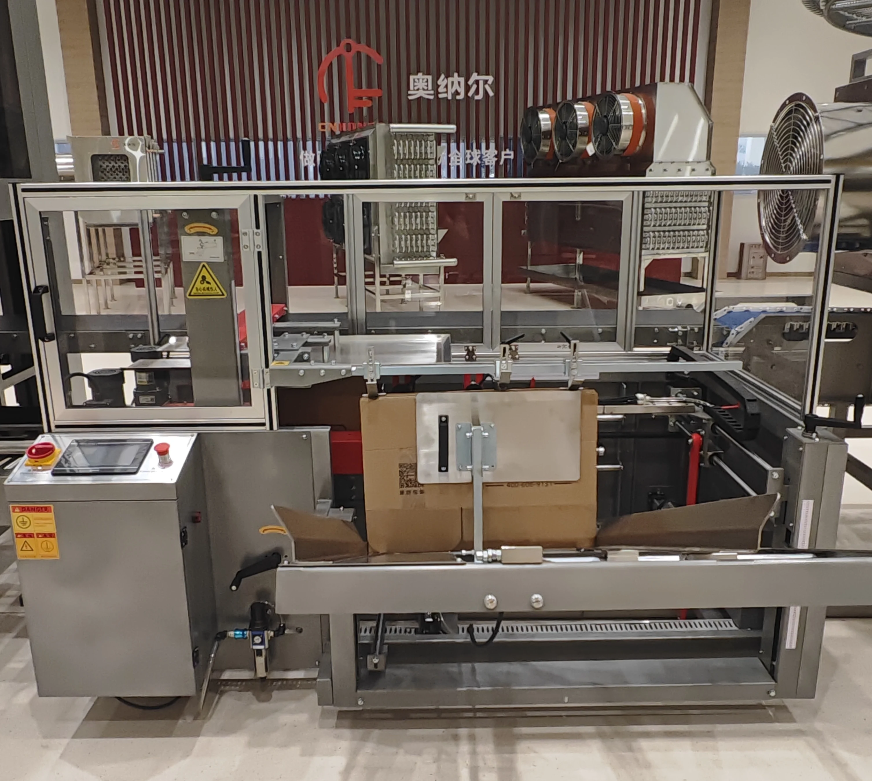 Special pig slaughtering production line with bone removal and cutting machine for pig slaughtering and slaughterhouse