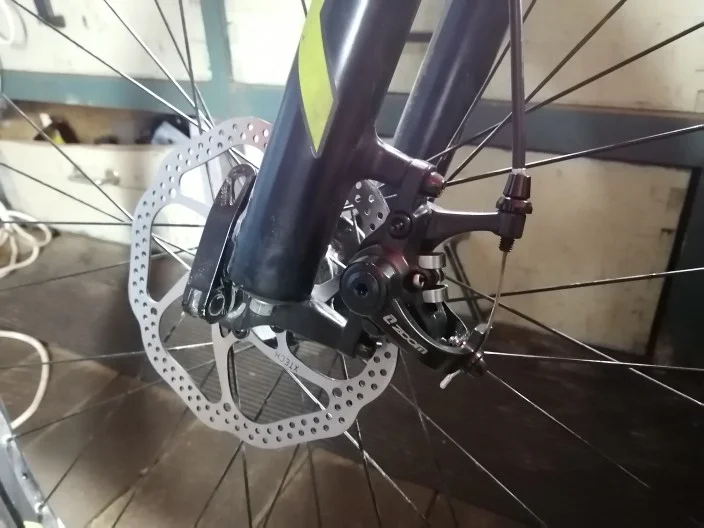 ZOOM自転車ディスクブレーキアルミニウム合金F160R160マウンテンロード