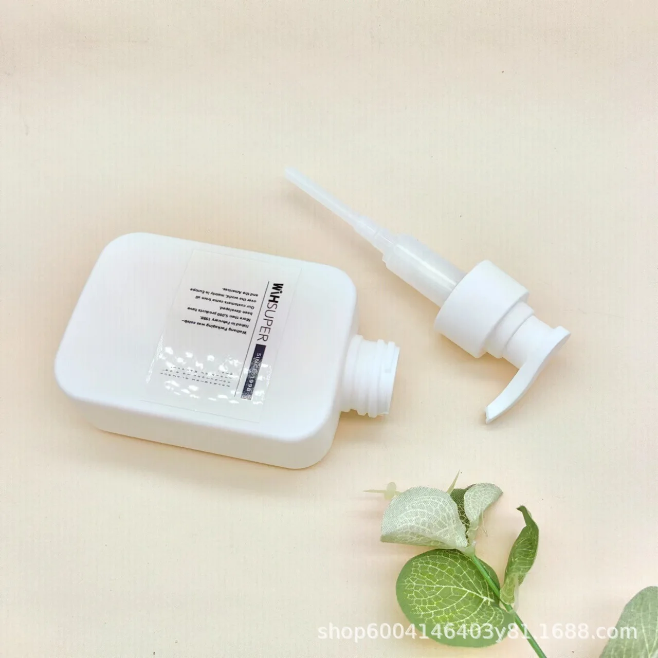 High Quality Flat Square Shape Solid White Plastic Pump Bottles 100ml 200ml Shower Gel Hair Shampoo Bottle