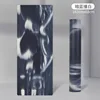 Le bleu foncé entre en conflit avec le blanc