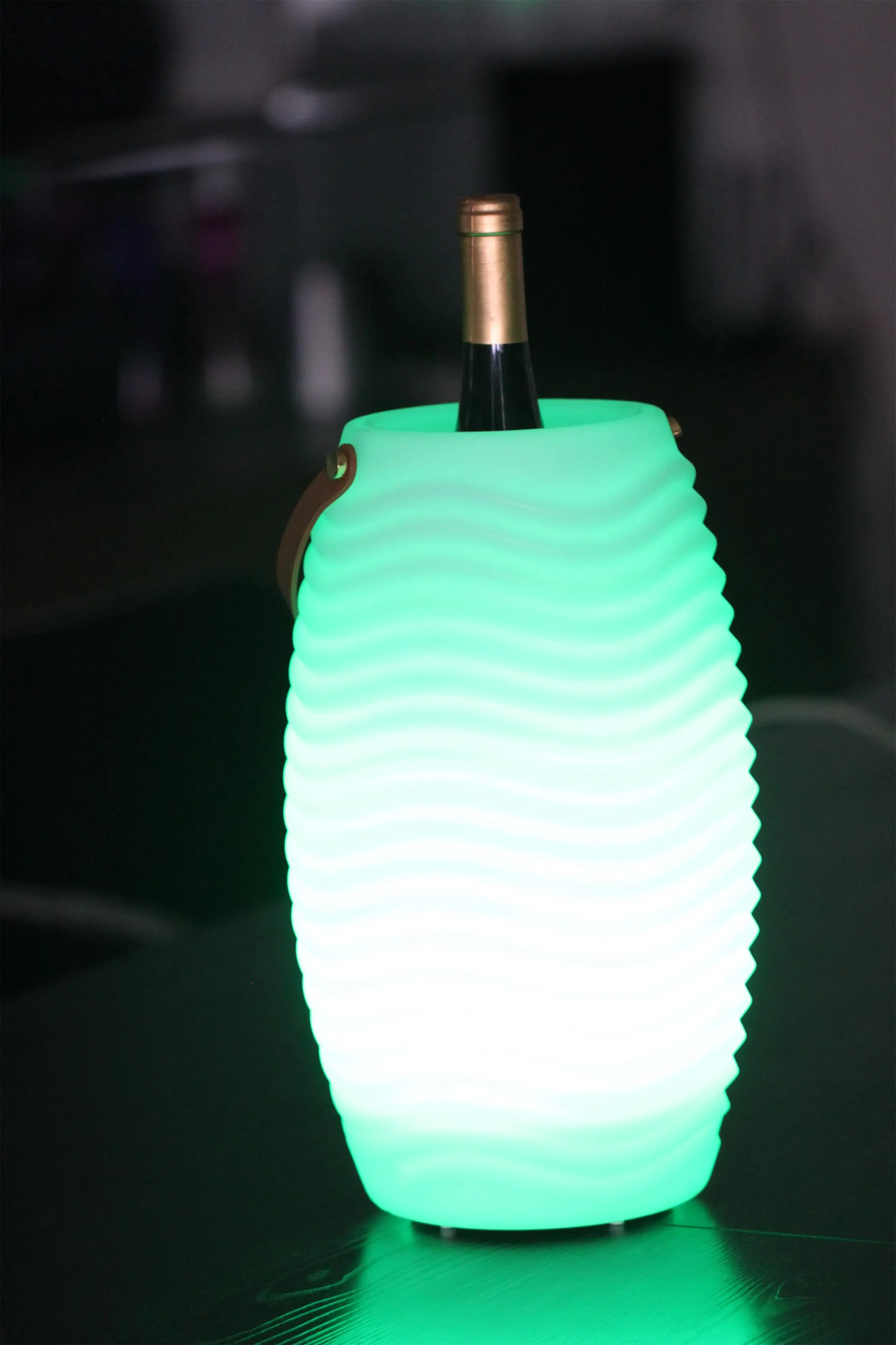 Ice Bucket Wireless Speaker For Wine,With Waterproof Speaker Perfect