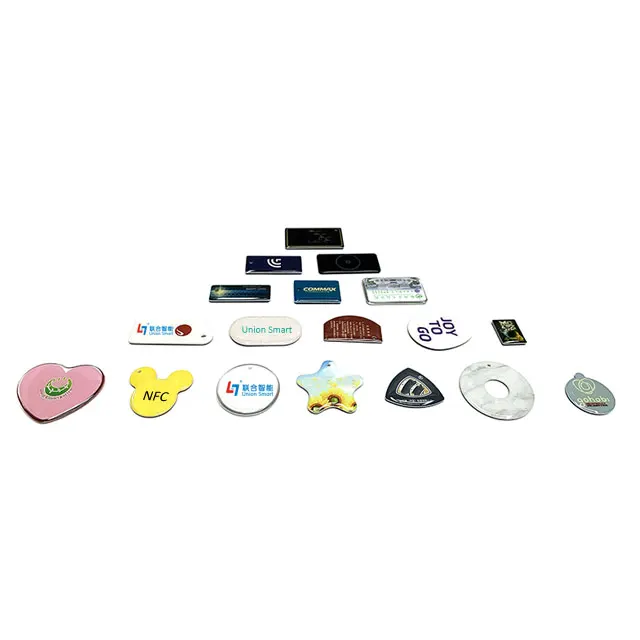 Free Samples Smart Touch RFID Contactless NFC Pet ID Tag NFC Smart Tags Funny Collar Anti-Lost Pet Epoxy Tag For Cat Dog