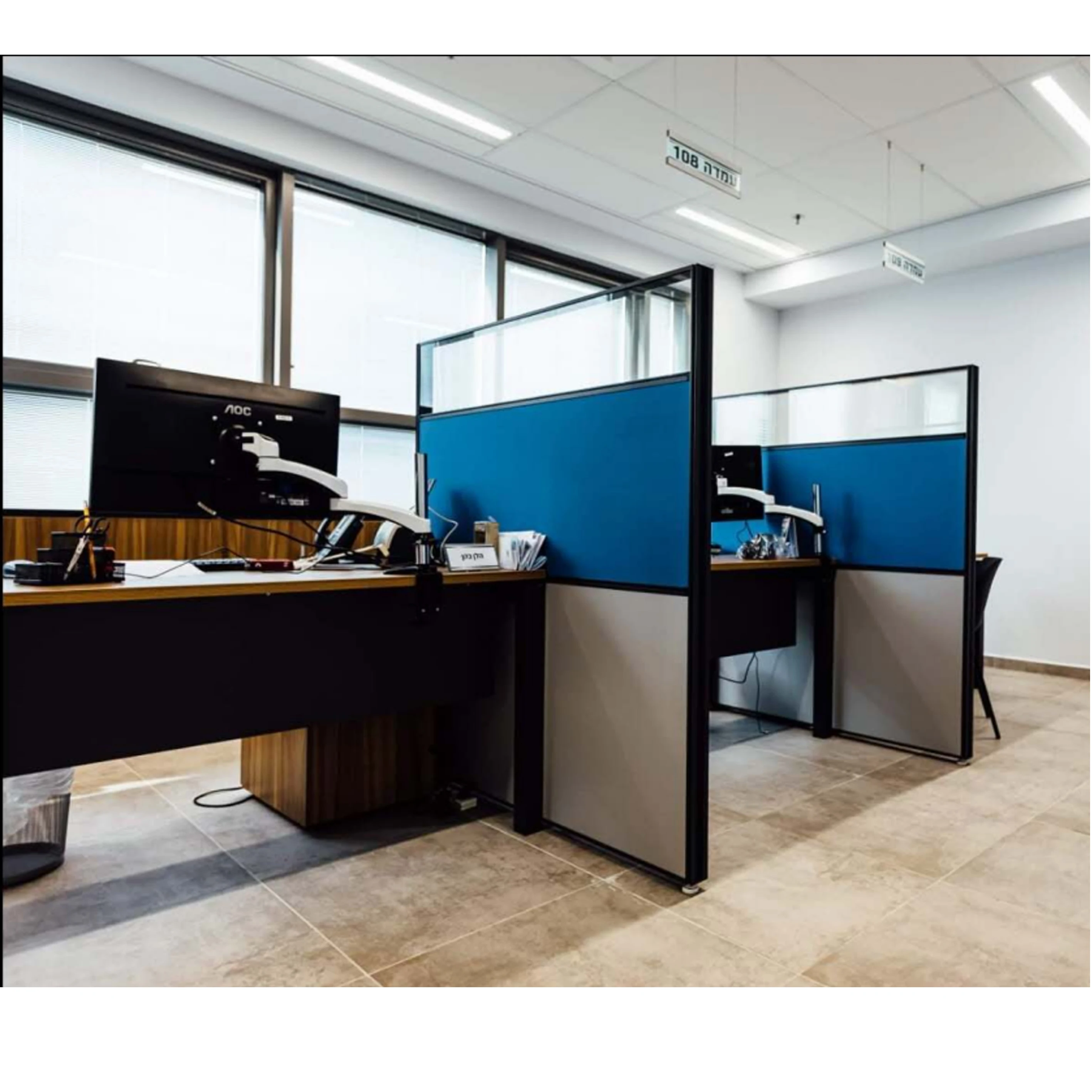 Modern Half Height Cubicle Office Partition Modular Single Desk  2 4 6 Person Workstation Executive Movable Office Workstation