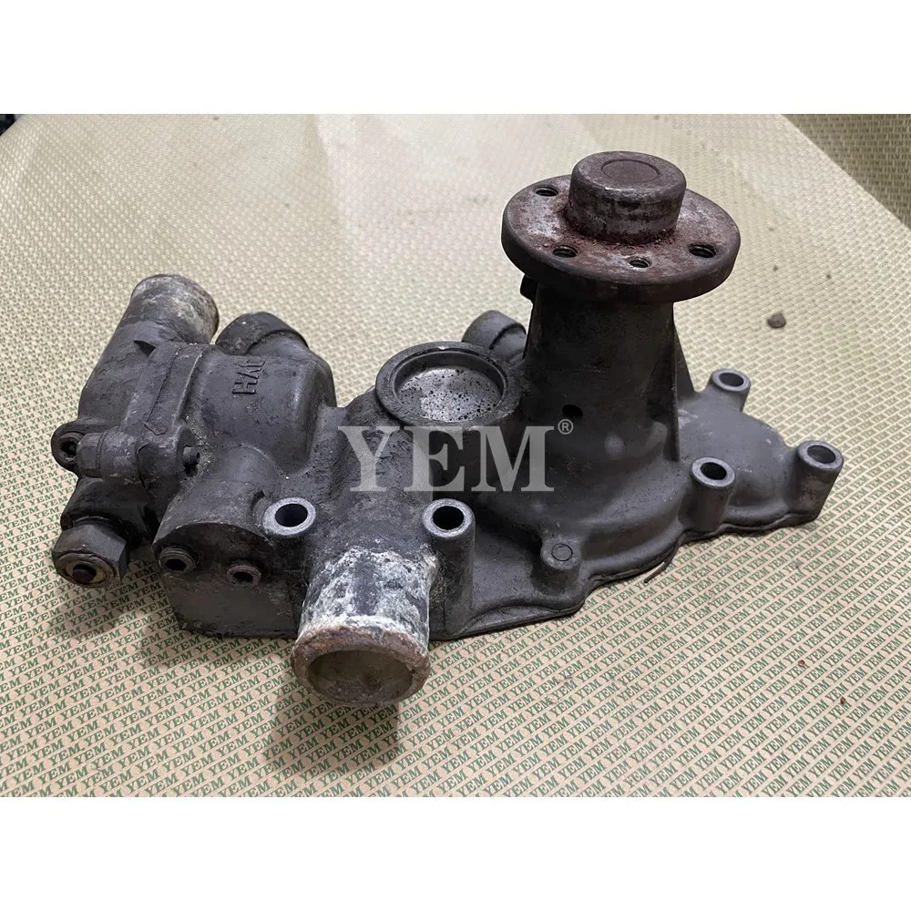 3LD1 Water Pump for Isuzu Engine Parts
