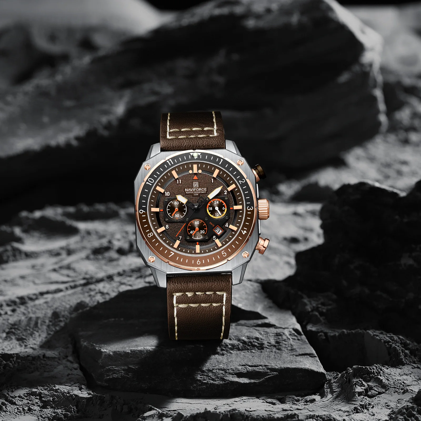 NAVIFORCE Brand High Quality Men Watch Leather Strap Waterproof Male Quartz Wrist watch Sport Clock Relogio Masculino 8057