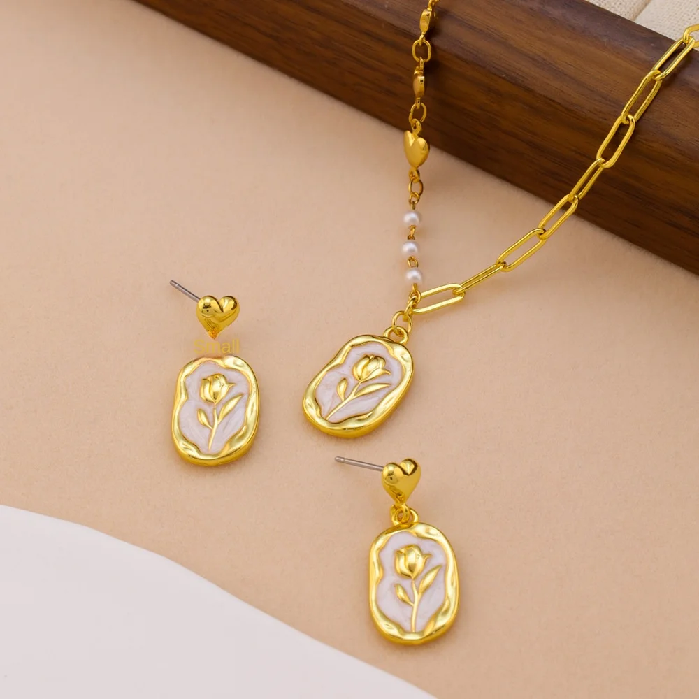 Gold-plated  Non-fading Flower Earrings Heart-shaped Chain-style Pearl Collar Chain Women's Fashion Pendant Necklace