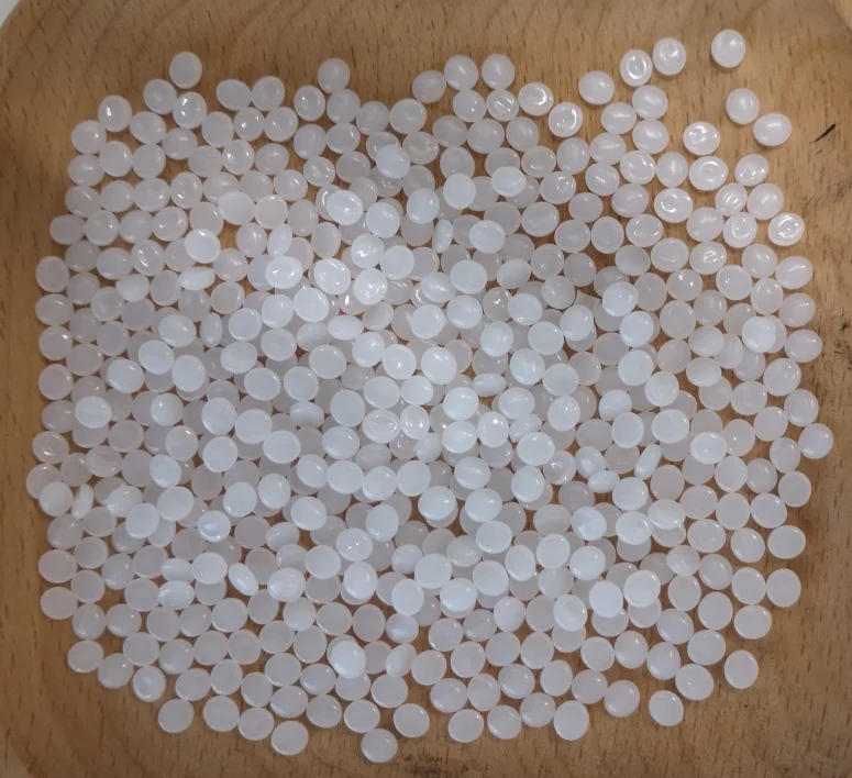 Поставщики зерен полиэтилена HDPE 7000F, гранулы hdpe из рафии tr144