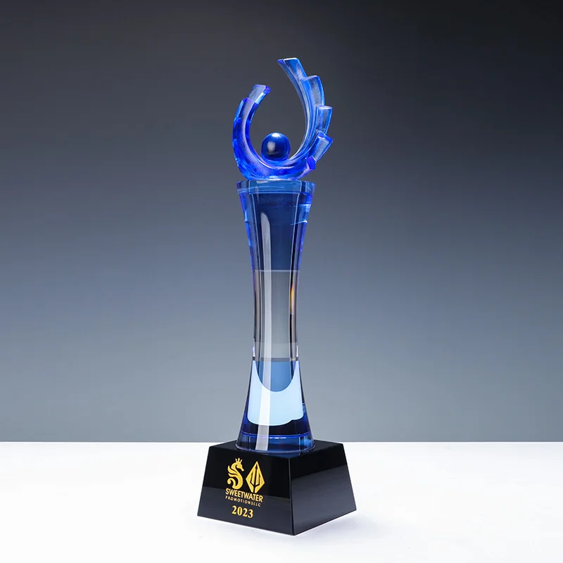 Factory direct sales unique design crystal trophy customized logo k9 high-grade awards supplier