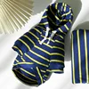 rayures bleu foncé et jaune