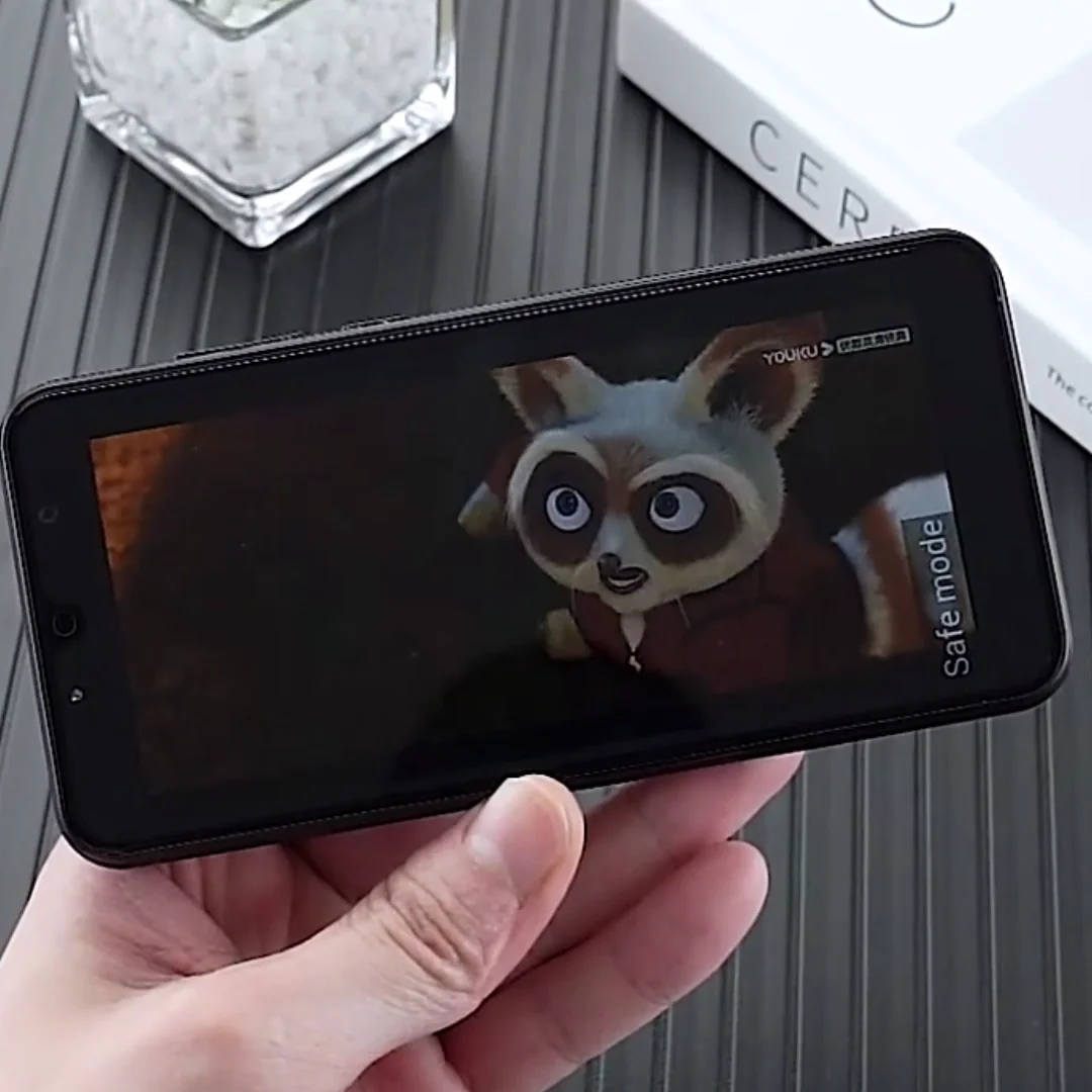 good quality customised smart phone small 4g smartphone dual