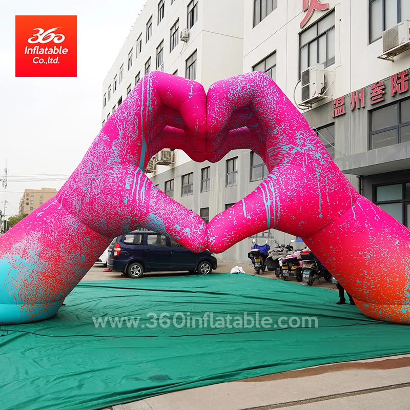 Outdoor Custom Design Giant Advertising Cartoon Big Lovingheart Hands