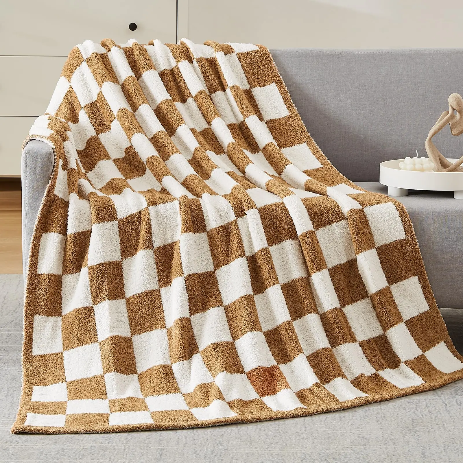 jacquard checkered lightweight microfiber soft cozy knit yarn feather fluffy warm throw blankets