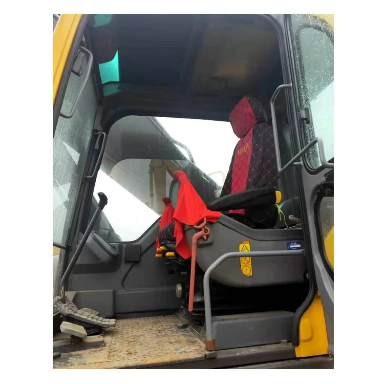 Недорогой гусеничный экскаватор среднего размера Volvo EC290B