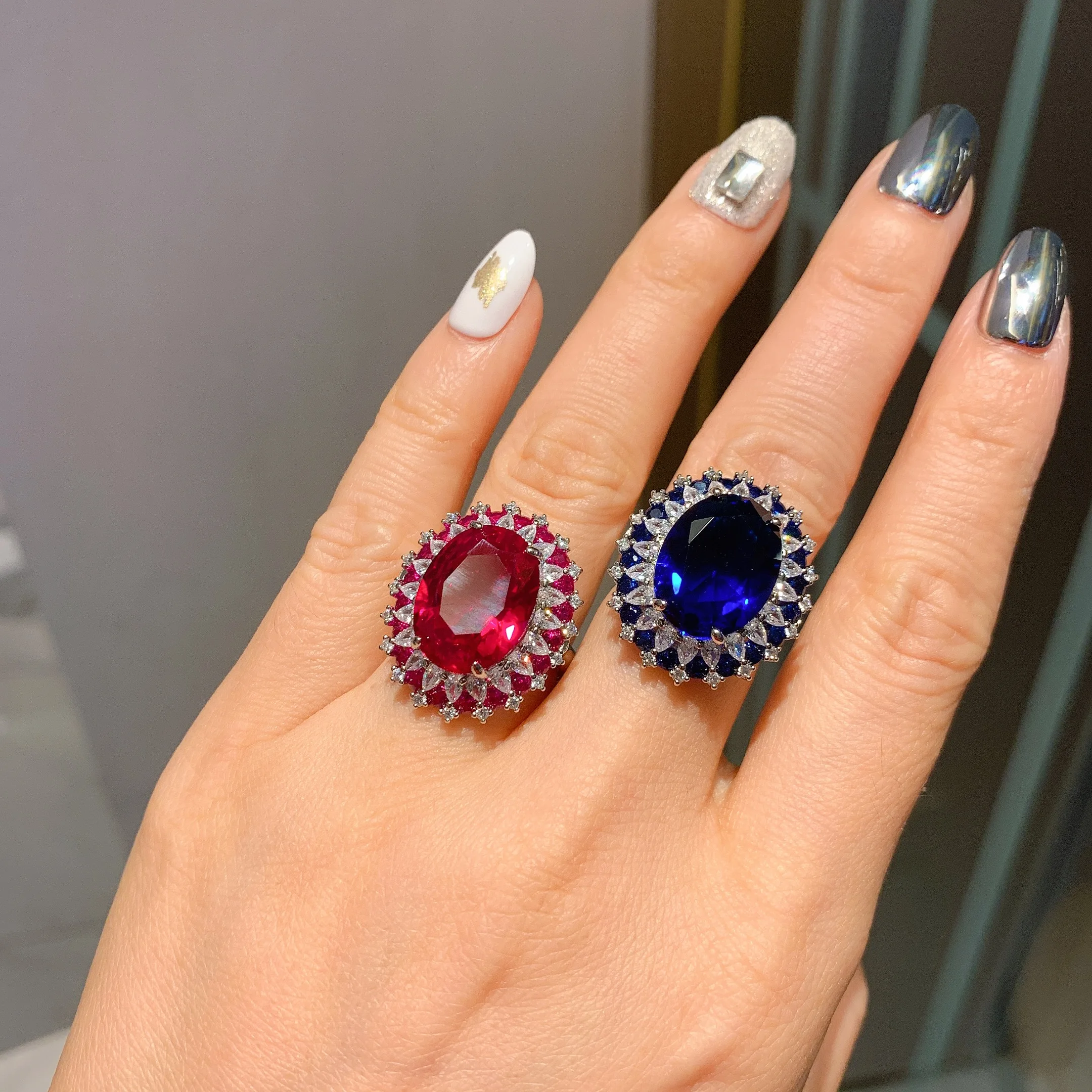 EYIKA Oval Shape Red Ruby Jewelry Cubic Zircon Halo Ruby Gemstone Ring for Wedding
